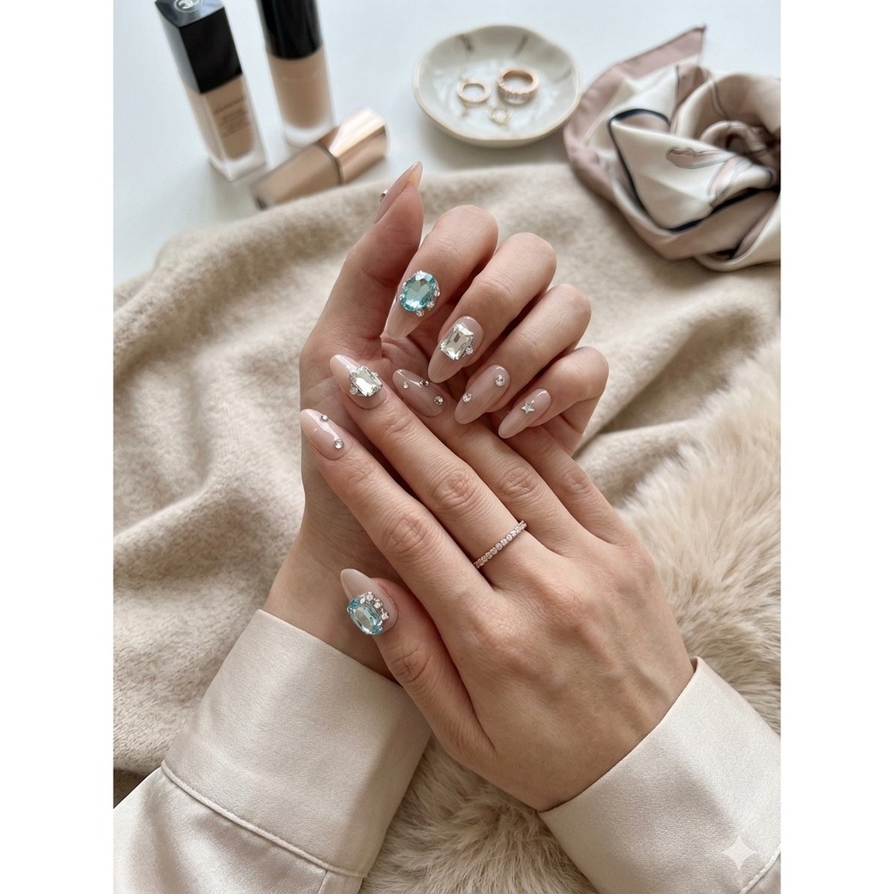 Handmade Press-On Nails with Teal Rhinestones‎ Small